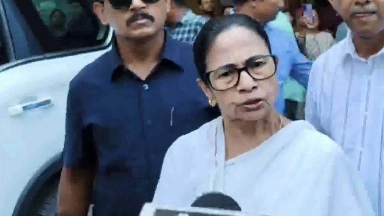 India News | West Bengal CM Banerjee Sends Food Packets and Relief Kits to Flood-affected Areas