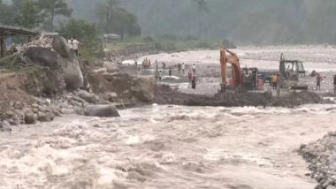 India News | Heavy Rain in Darjeeling Leaves Roads Broken, Locals Stranded