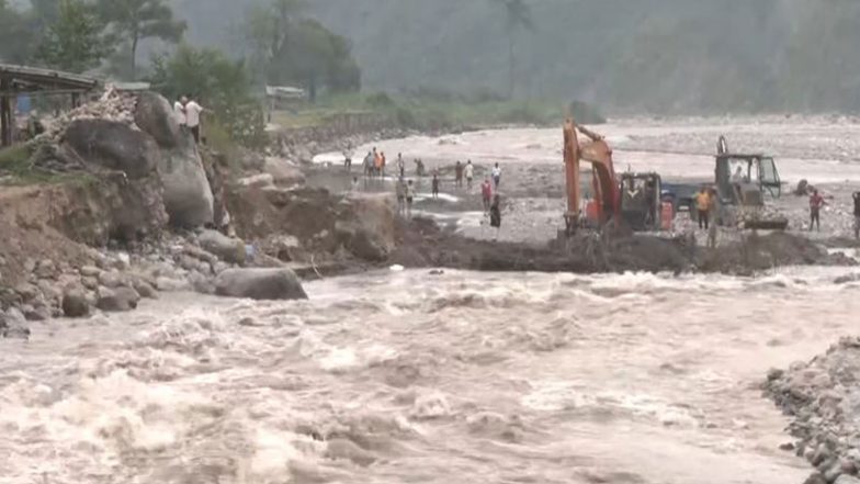 India News | Heavy Rain in Darjeeling Leaves Roads Broken, Locals Stranded