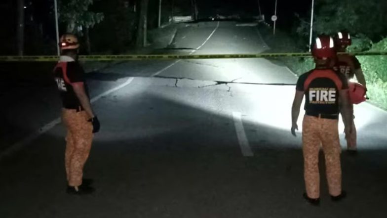 World News | Powerful 7.3 Magnitude Earthquake Struck Philippine's Mindanao