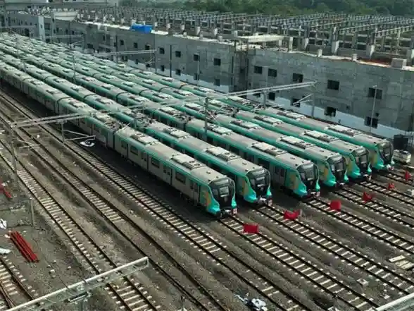World News | Japan-assisted Mumbai's First Underground Metro Line Fully Operational, Linking South and North Mumbai in 45 Minutes