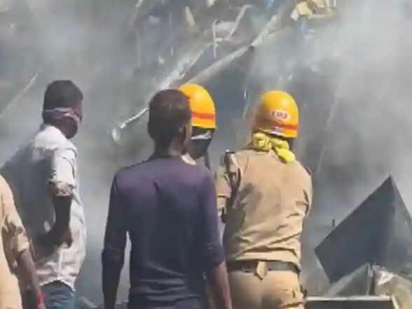 India News | Karnataka: Massive Fire Breaks out at Scrap Dealing Unit in Uchila, Udupi District