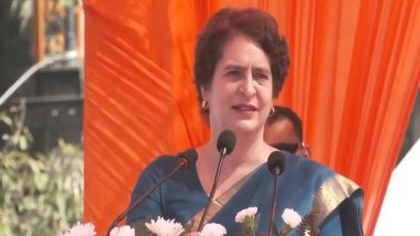 India News | Himachal Pradesh: Congress Leader Priyanka Gandhi Vadra Unveils Statue of Former CM Virbhadra Singh