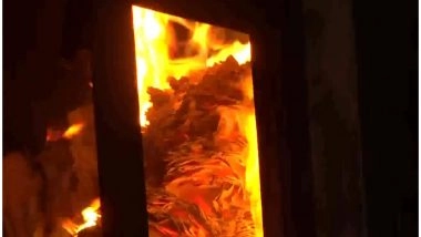 India News | Fire Breaks out at Cardboard Factory in Delhi's Narela; Blaze Brought Under Control, Says Official