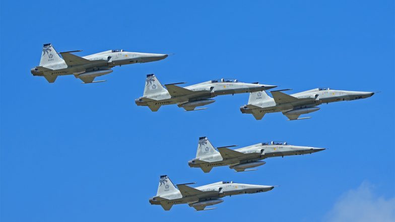 World News | Taiwan Detects 16 PLA Aircraft, 13 Vessels Around Its Territory