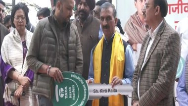 India News | Himachal Pradesh CM Sukhu Launches Fleet of Electric Taxis Under Self-Employment Start-Up Scheme