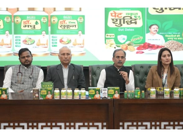 Business News | Acharya Manish Ji Launches India's First Pet-Yakrit-Pleeha Shuddhi Kit, Strengthens Ayurveda-Led Preventive Healthcare Movement