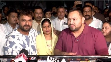 India News | Bihar Polls: Bhojpuri Singer Khesari Lal Yadav, Along with His Wife Chanda Devi Joins RJD