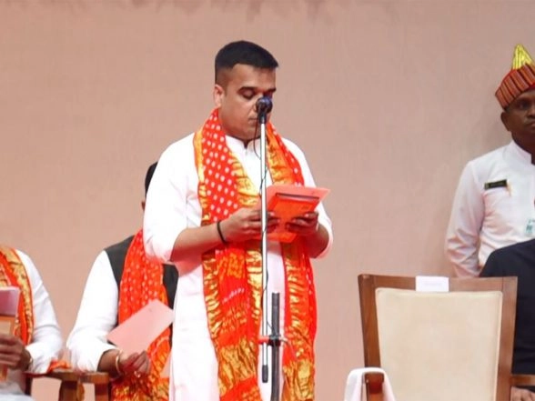 LatestLY - Politics - News Image