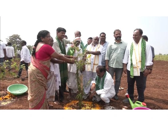 India News | Empowering Telangana's Tribal Artisans: Green India Challenge Organises Bamboo Plantation Drive in Adilabad