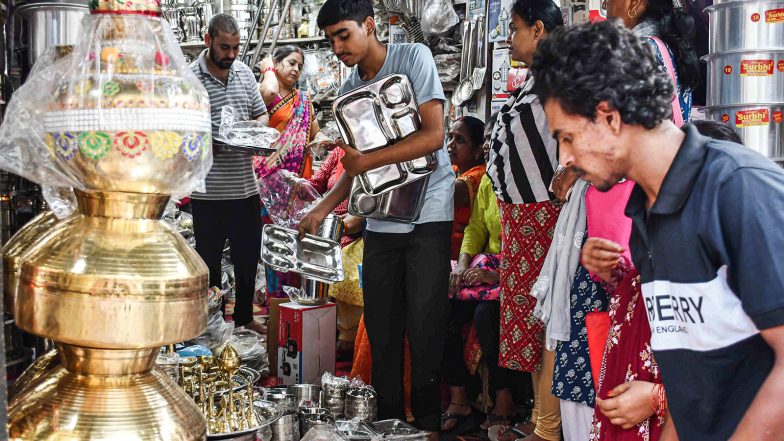 Business News | Trade on Dhanteras Expected to Cross Rs 1 Lakh Crore with Massive Buying: CAIT