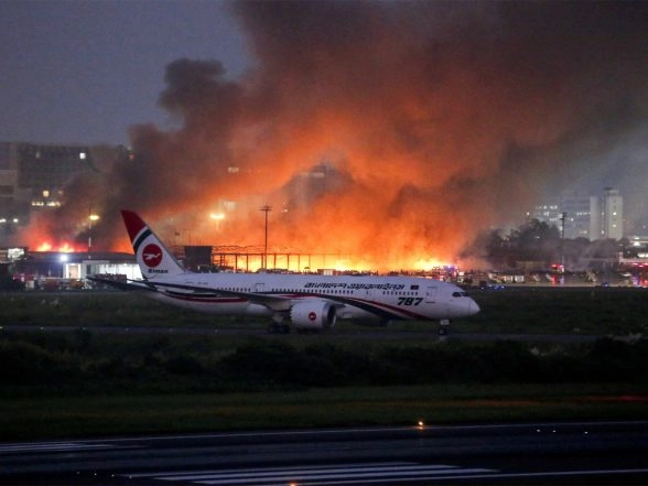 World News | Bangladesh Airport Fire Under Control, Flight Operations Resume