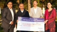 India News | Himachal Pradesh CM Given Rs 50 Lakh Cheque by Harshwardhan Chauhan Towards Aapda Rahat Kosh