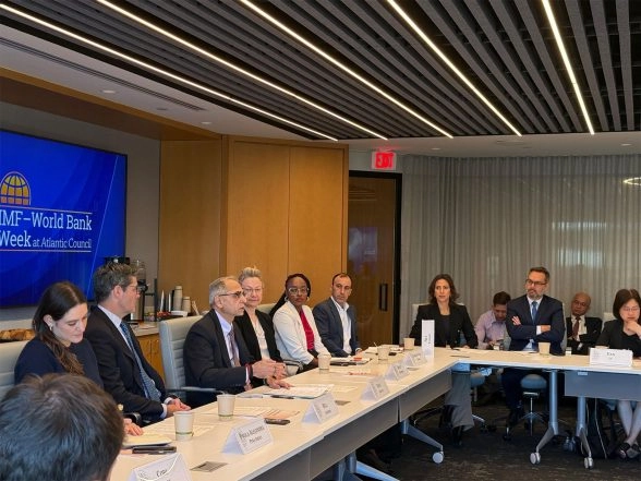 World News | US: Ambassador Vinay Kwatra Focuses on India's AI Priorities, Goals During Roundtable