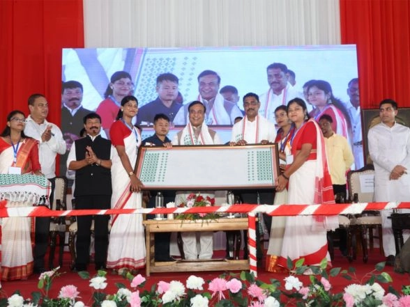 LatestLY - Politics - News Image