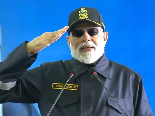 India News | PM Modi Witnesses Air Power Demonstration at INS Vikrant, Prowess of Indian Navy