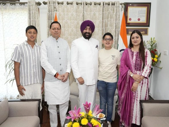 India News | Uttarakhand CM Dhami Meets Governor Lt General Gurmit Singh (Retd) at Raj Bhavan