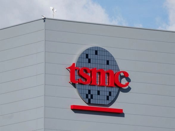 Business News | TSMC Seeks Permit to Build High-speed Chip Fab in Central Taiwan