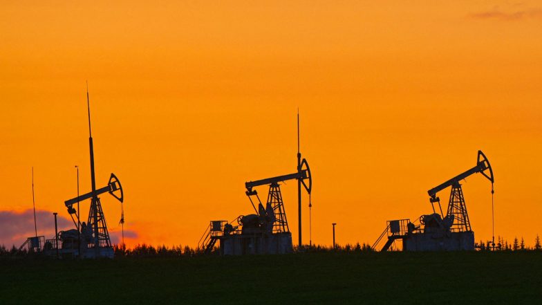 World News | European Union Countries Agree to Ban All Russian Energy Imports from 2028