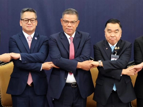 World News | Thailand, Cambodia Agree to Expedite Demarcation Efforts of Shared Boundary Ahead of ASEAN Summit