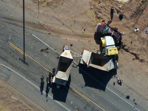 World News | Illegal Indian Immigrant Truck Driver Slams into Traffic in California, Kills 3