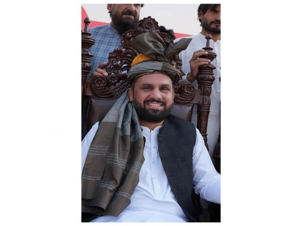 World News | Khyber Pakhtunkhwa CM Afridi Demands PKR 550 Billion from Pak Govt