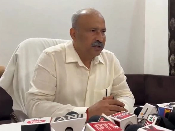 LatestLY - Politics - News Image