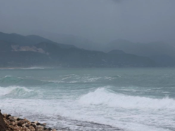 World News | Melissa Strengthens into Category 3 Hurricane, Threating Catastrophic Flooding in Jamaica, Haiti