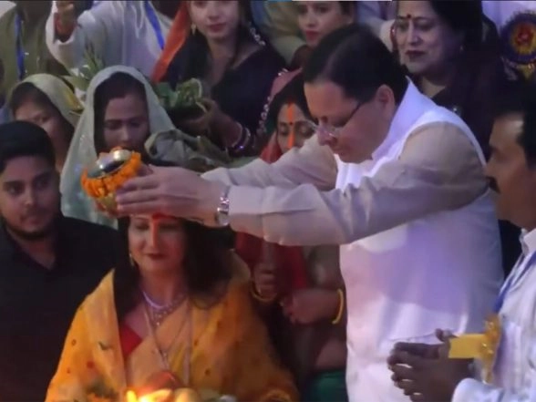 LatestLY - Politics - News Image