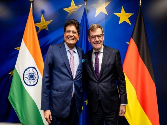 Business News | Piyush Goyal Meets German Foreign Affairs Minister in Brussels to Boost India-EU Trade Talks