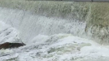 India News | Flood Warning Issued for Tamil Nadu Villages Along Palar River After Dam Releases Surplus Water