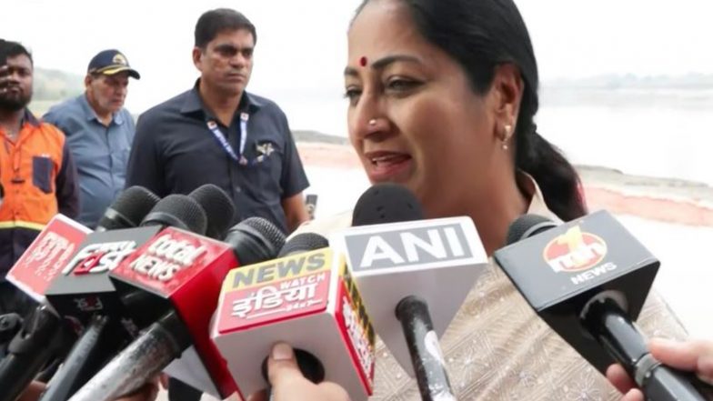 India News | CM Rekha Gupta Hopes Cloud Seeding Helps Reduce Pollution in Delhi After Second Trial Concludes