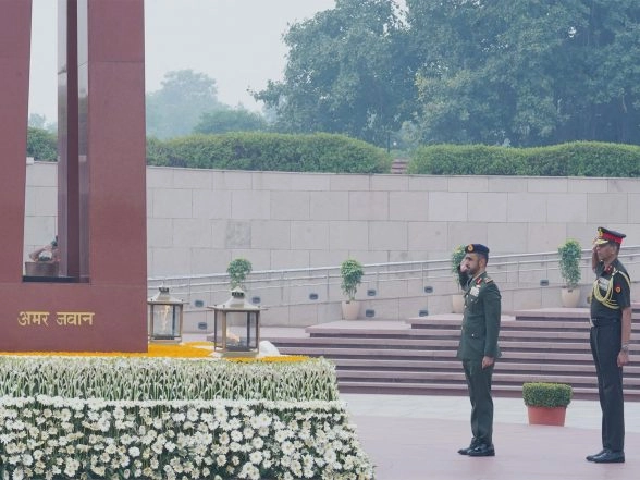 World News | UAE Land Forces Major General's Visit Marks Milestone in Strengthening Ties with India