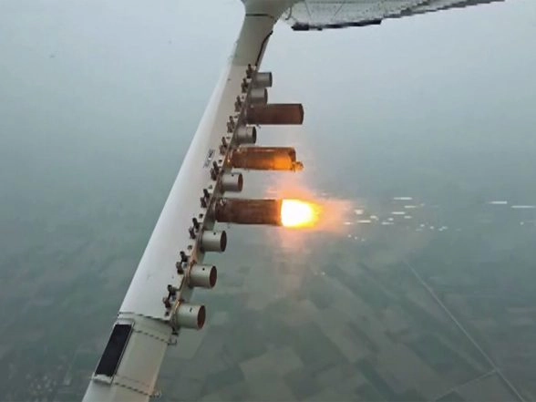 India News | Initial Data Shows Small but Measurable Reduction in PM2.5, PM10: Delhi Govt on Cloud Seeding