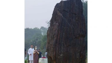 India News | Rahul Gandhi, Sonia Gandhi, Kharge Pay Tribute to Former Prime Minister Indira Gandhi