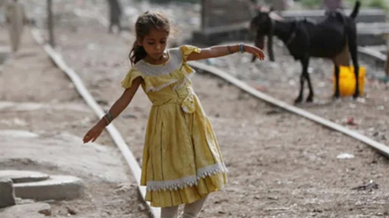 World News | World Bank Disputes Pakistan's Poverty Claims, Flags Deep Rural Crisis and Economic Stagnation