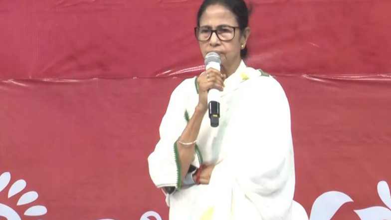 India News | Mamata Banerjee and Others Pay Tribute to Former PM Indira Gandhi on Her Death Anniversary