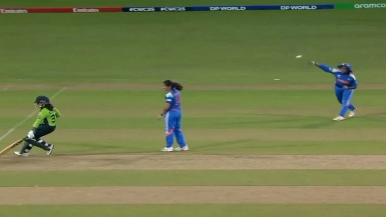 Deepti Sharma's Throw Accidentally Hits Sidra Amin on Her Leg During IND-W vs PAK-W ICC Women's World Cup 2025 Match (Watch Video)