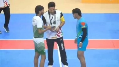 India U-18 Kabaddi Team Captain Ishant Rathee Avoids Handshake With Pakistani Counterpart in Asian Youth Games 2025; Indians Secure Third Victory Of Competition By Beating Arch-Rivals (Watch Video)