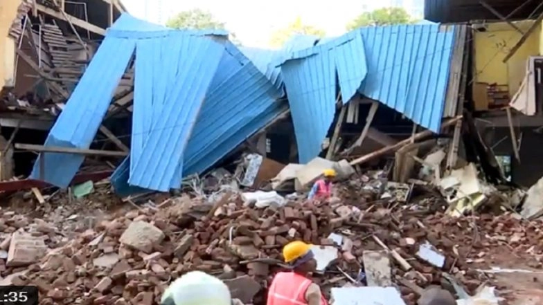 Mumbai Building Collapse: Portion of Building Collapses in Maharashtra's Madanpura Area, Rescue Operation Underway (Watch Videos)