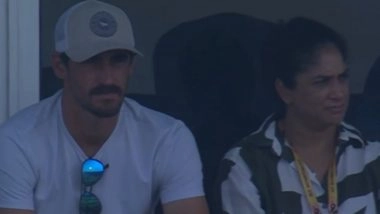 Mitchell Starc Shows Support for Wife Alyssa Healy, Australian Pacer Attends IND-W vs AUS-W ICC Women’s World Cup 2025 Semi-Final in Navi Mumbai (Watch Video)