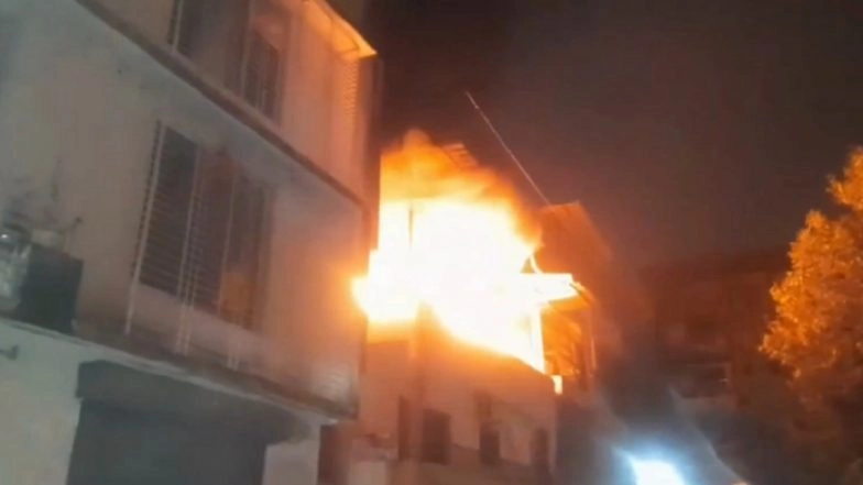 Navi Mumbai Fire: Massive Blaze Erupts at House in Maharashtra's Turbhe, Video Surfaces