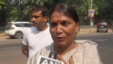 Bihar Assembly Elections 2025: RJD Worker Usha Devi Protests Outside Lalu Prasad Yadav’s Residence in Patna After Being Denied Ticket, Vows Continued Support (Watch Video)