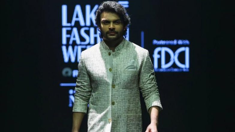 Lakme Fashion Week X FDCI 2025: Veer Pahariya Walks Ramp in All-White Ensemble for Abraham and Thakore’s Handloom-Inspired ‘Warp and Weft’ (View Pics)
