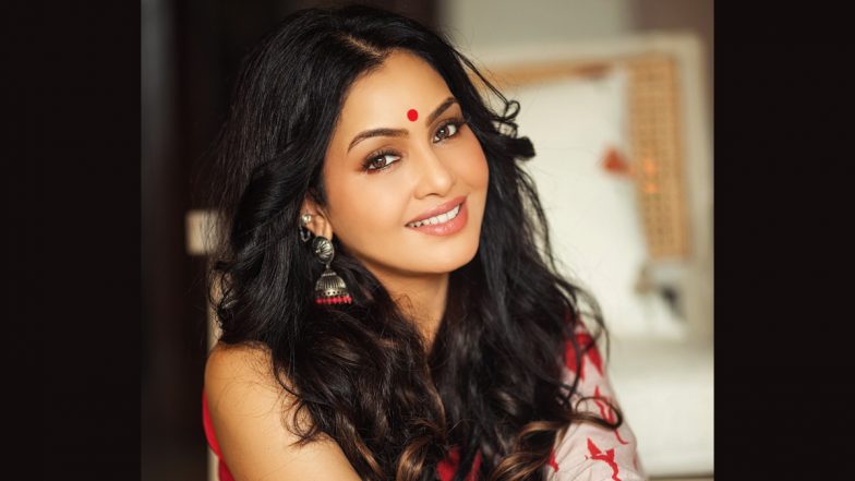 ‘Bhabhiji Ghar Par Hain’ Actress Shubhangi Atre Opens Up on Juggling Single Motherhood and Acting Career; Says ‘It’s Not Easy at All’
