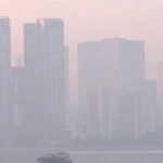 Mumbai Air Pollution: Bandra Area Shrouded in Smog; AQI Hits 300 in ‘Poor’ Category (Watch Videos)