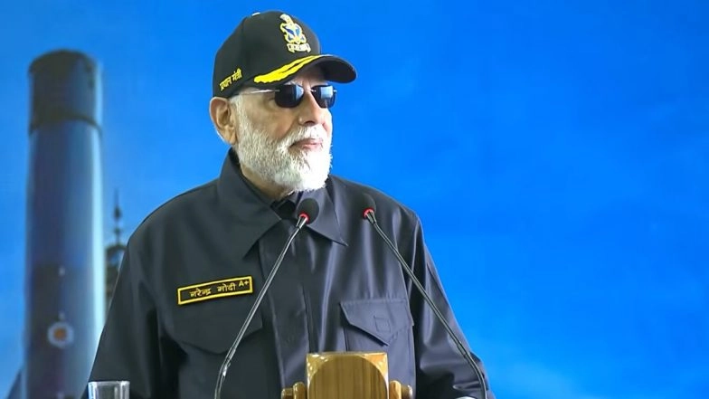 Diwali 2025: PM Narendra Modi Celebrates Deepavali With Navy Personnel Onboard INS Vikrant, Says &lsquo;Fortunate to Celebrate Festival of Lights With Soldiers&rsquo; (Watch Video)