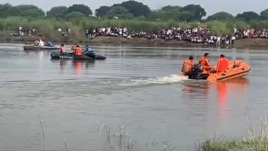 Uttar Pradesh Tragedy: 3 Die During Goddess Durga Idol Immersion in Khairagarh Village, Rescue Teams Save Three