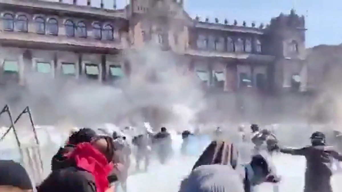 Gen Z Protest in Mexico: People Take to the Streets To Protest Against Rising Crime and Corruption, Hundreds Injured and Several Detained (Watch Video)