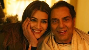 Kriti Sanon and Sidharth Malhotra Pay Heartfelt Tribute to Dharmendra, Remember Him for His Warmth, Kindness and Legendary Legacy (View Posts)